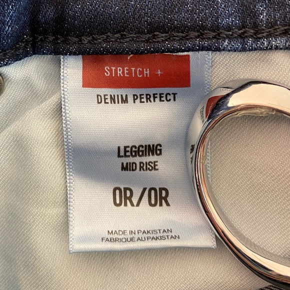 Express Mid Rise Dark Wash Legging Jean - Picture 6 of 8